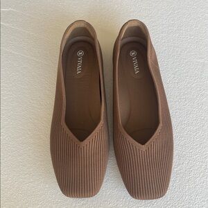 VIVAIA ‘Margot 2.0’ Square-Toe V-Cut Flats size 41.5W Espresso Brown Size 10